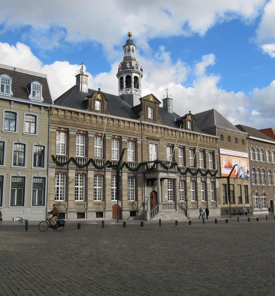 RM32567 Roermond - Stadhuis
